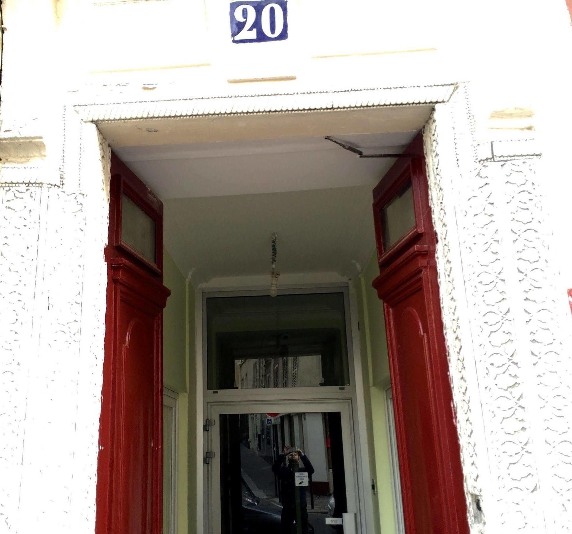 Hotel Azur Montmartre París Exterior foto