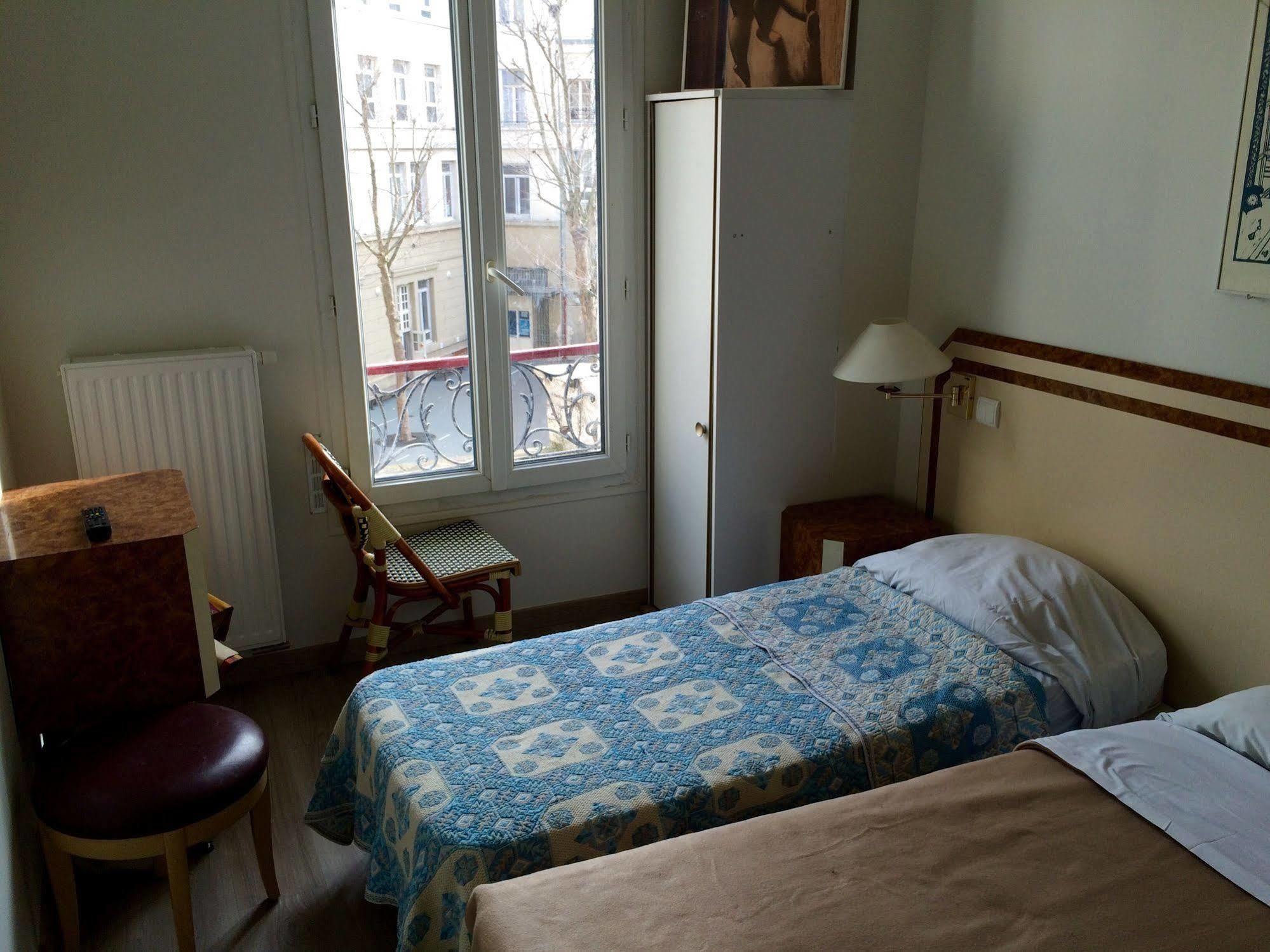 Hotel Azur Montmartre París Exterior foto